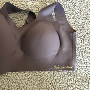 Victoria's Secret Seamless, wireless  Bra